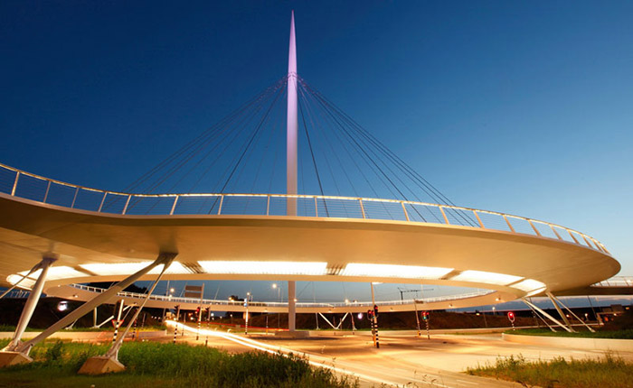 worlds-first-suspended-bicycle-roundabout-hovenring-by-ipv-delft-netherlands-6